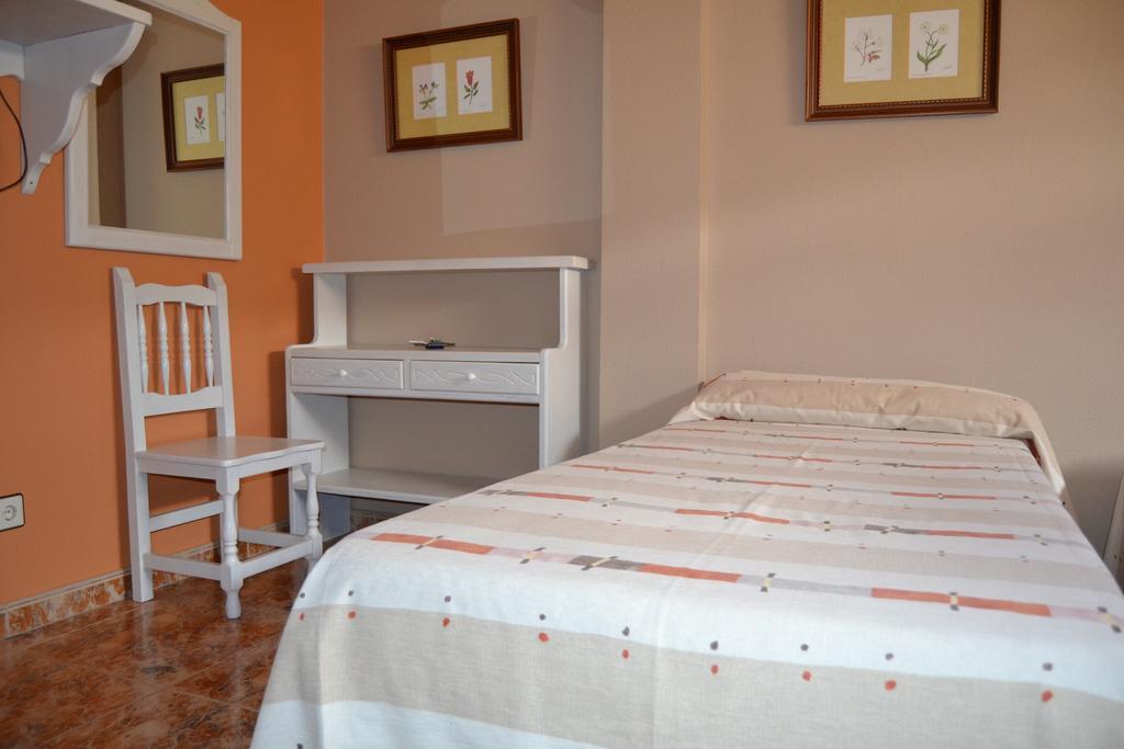 Hotel Viña Oliván Sarvisé Szoba fotó